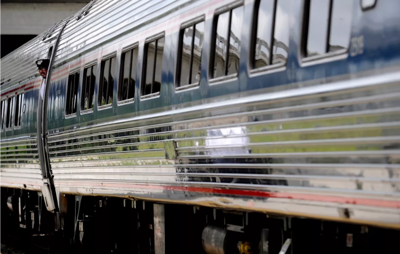 Amtrak offering Auto Train sale, free kids fares