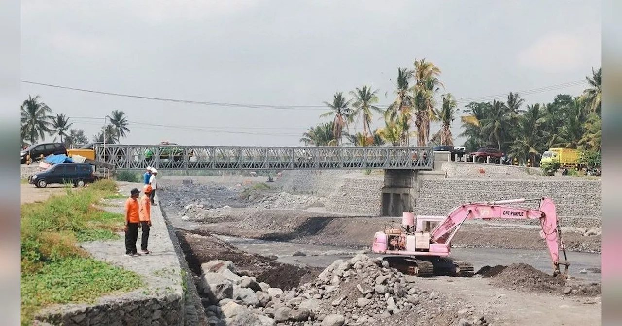 Dua Kali Putus Diterjang Banjir Lahar Semeru, Jembatan Bailey Kembali Bisa Dilalui