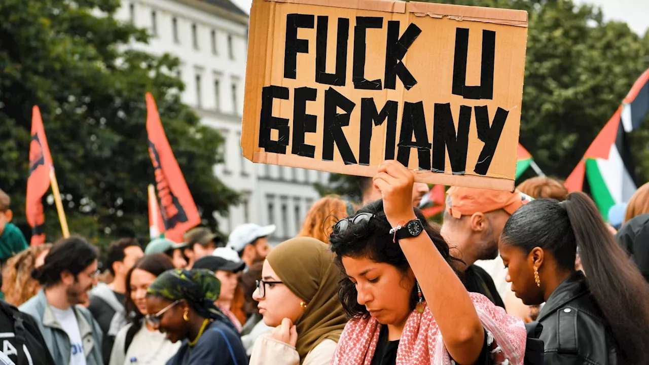 „Berlin shall burn“: Propalästina-Demonstration in Neukölln