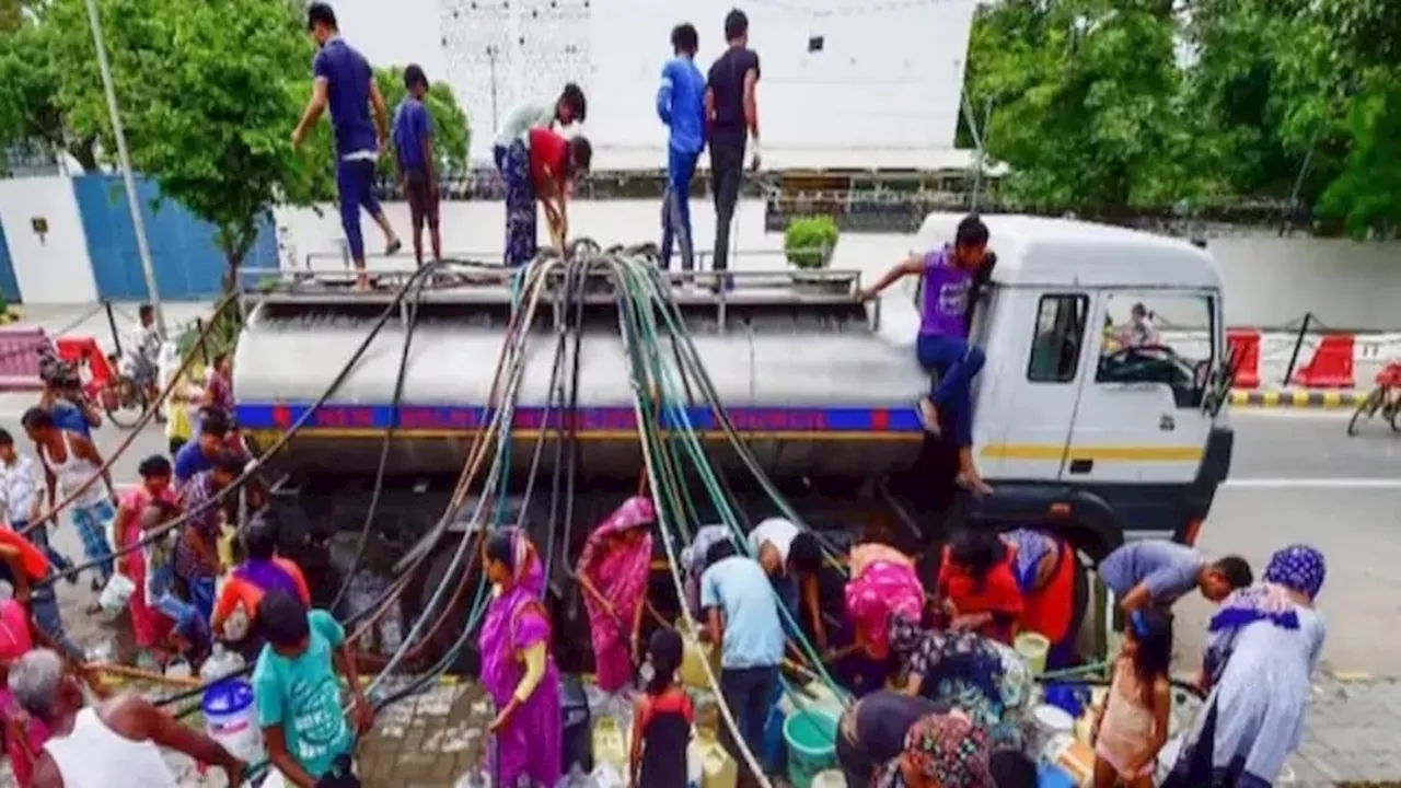 Water Crisis: दिल्ली में पानी की बर्बादी पर कटेगा चालान, एक्शन मोड़ में सरकार