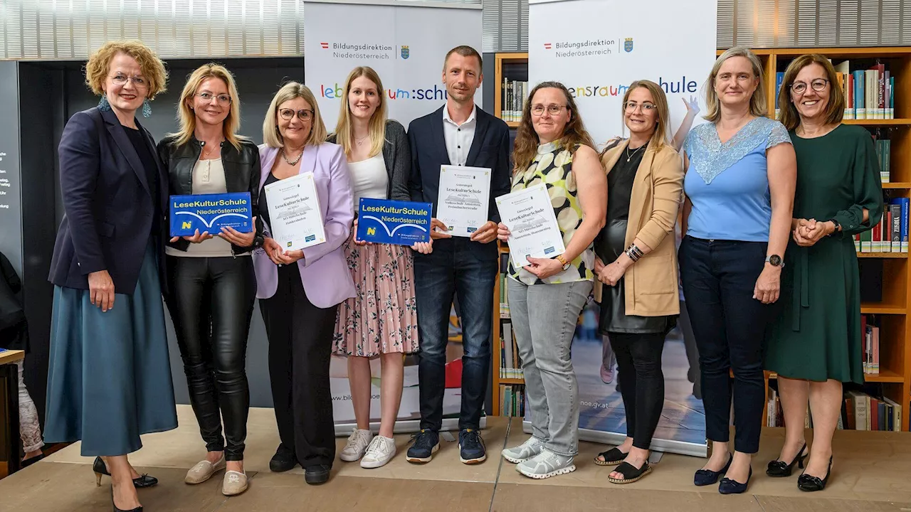 Vier Schulen bekommen Gütesiegel 'LeseKulturSchule'