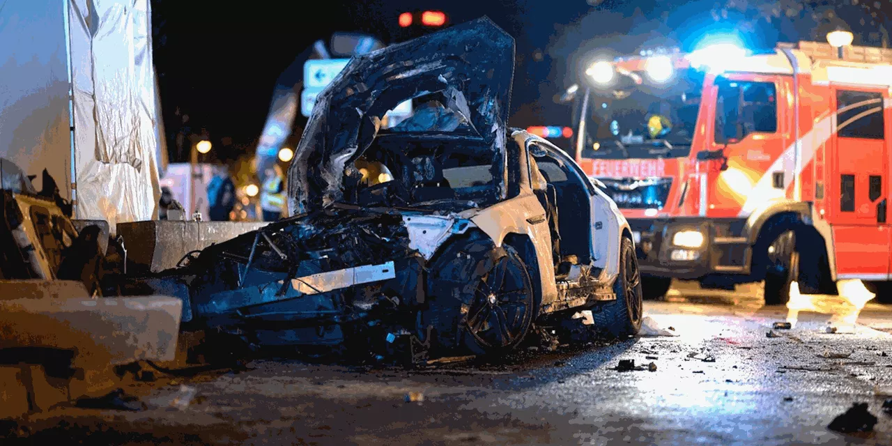 Ein Toter und drei Schwerverletzte bei Unfall in Berlin