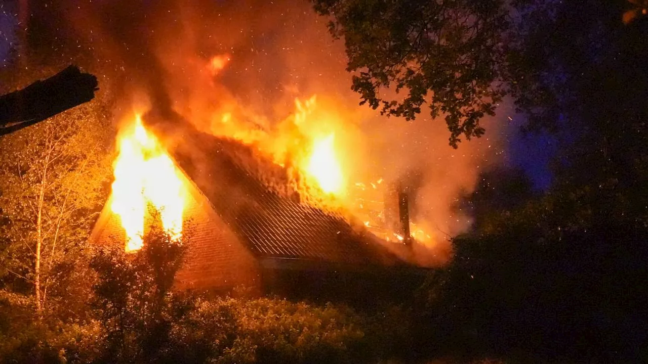 112-nieuws: brand verwoest leegstaande woning • jonge dader bij aanslagen