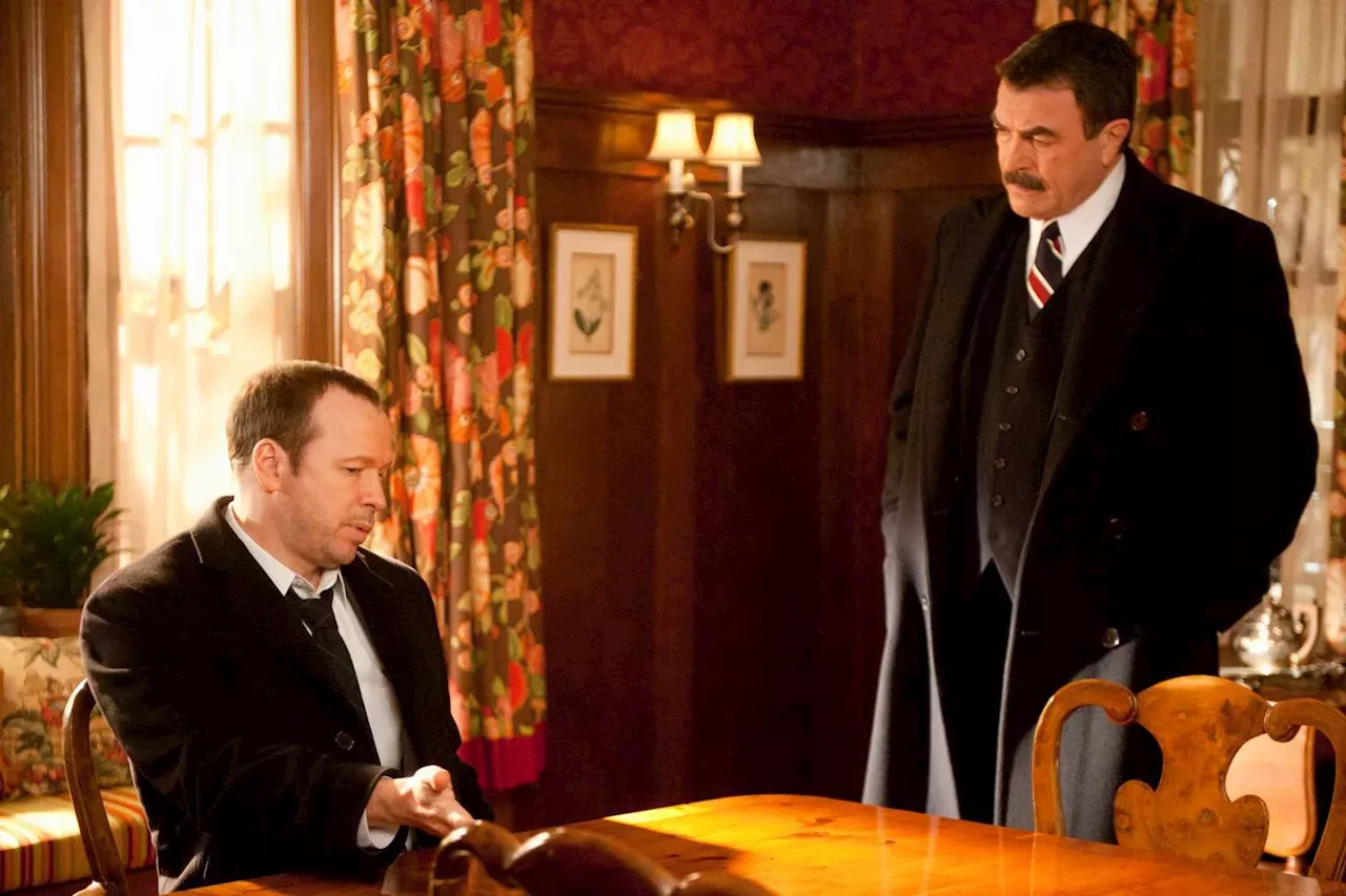 Blue Bloods' Tom Selleck and Donnie Wahlberg on the Makings of 'Genuine ...