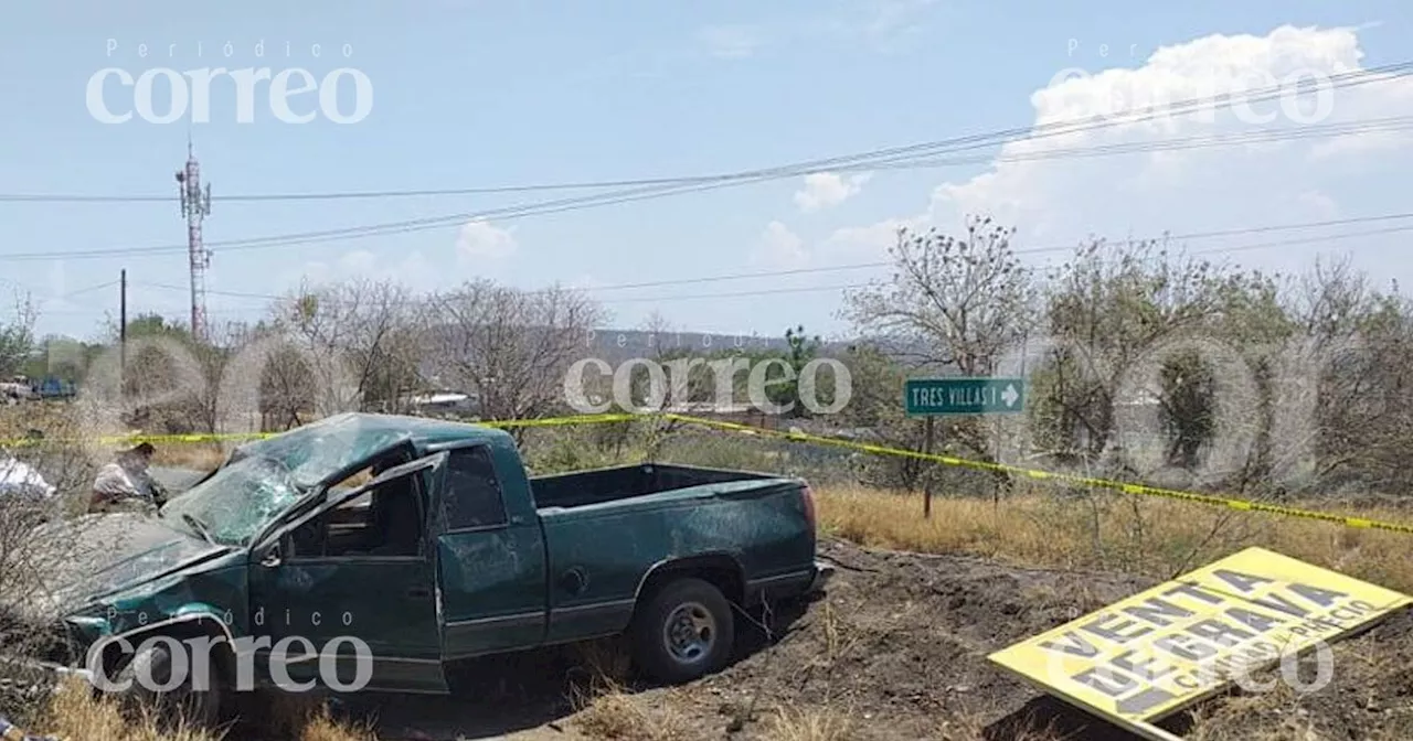 Volcadura en la carretera de Cuerámaro a Manuel Doblado deja un muerto y dos heridos