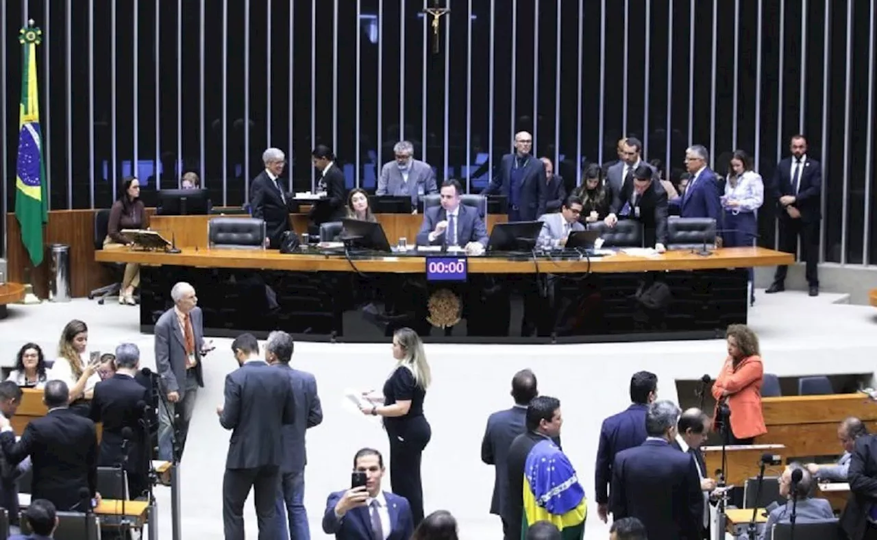 Votação da “saidinha” racha base de Lula, inclusive com votos do PT contra veto