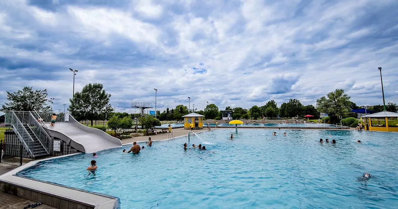 Rheinbad Düsseldorf​: Freibad oder Hallenbad - am Vortag über Öffnung entscheiden