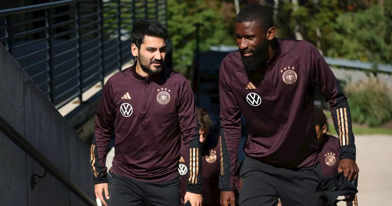 Gündogan und Rüdiger singen Fangesänge mit den 'Bad Boys'