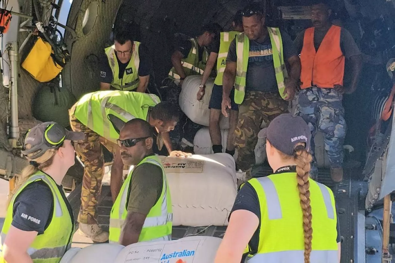 Aid reaches Papua New Guinea landslide site