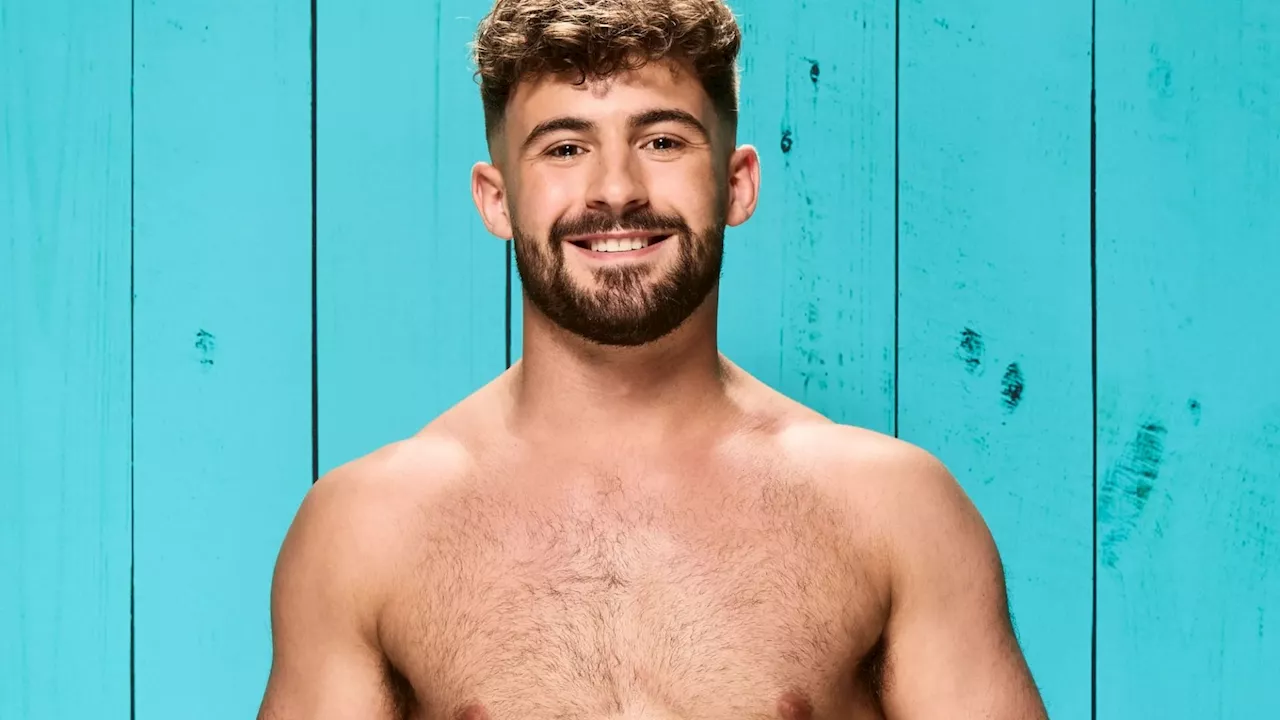 Love Island fans horrified as new boy Ciaran makes ‘disgusting’ dating confession...