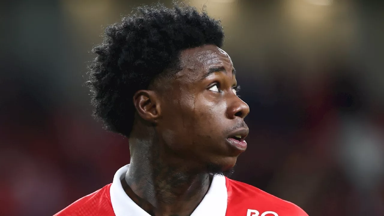 Quincy Promes geeft teken van leven, maar is allesbehalve met voetbal bezig