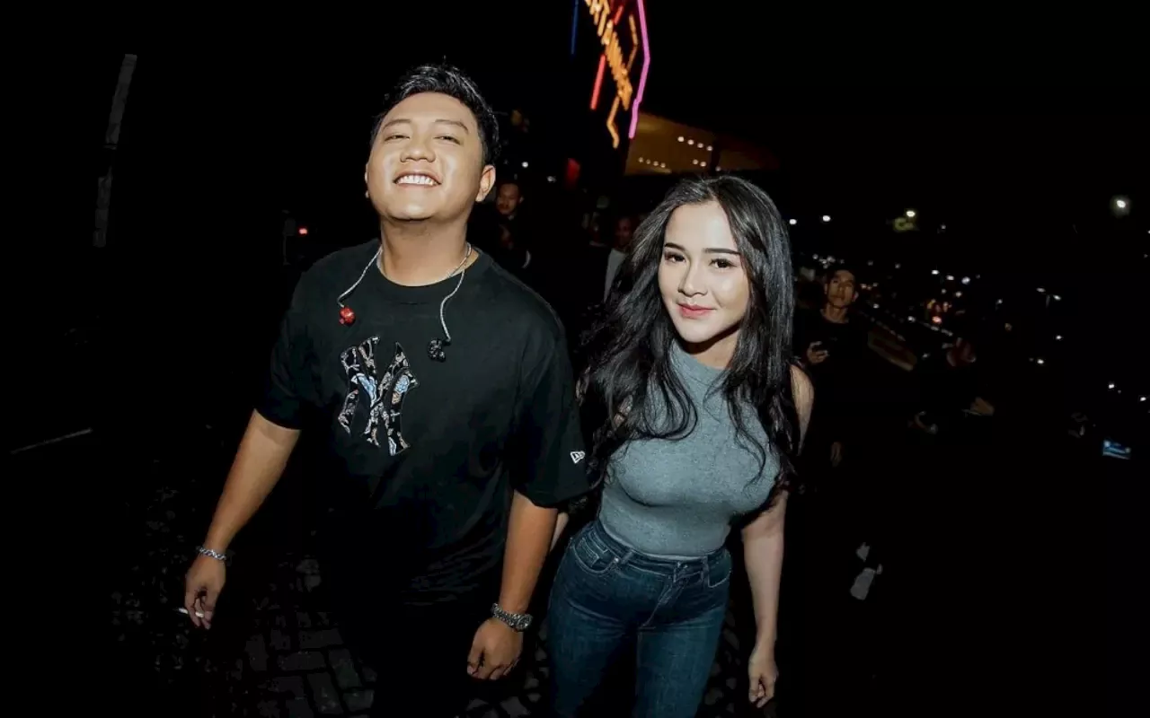 Sikap Denny Caknan dan Bella Bonita Sehati kala Wanita Cantik yang Dikira Selingkuhan Bantah Pansos