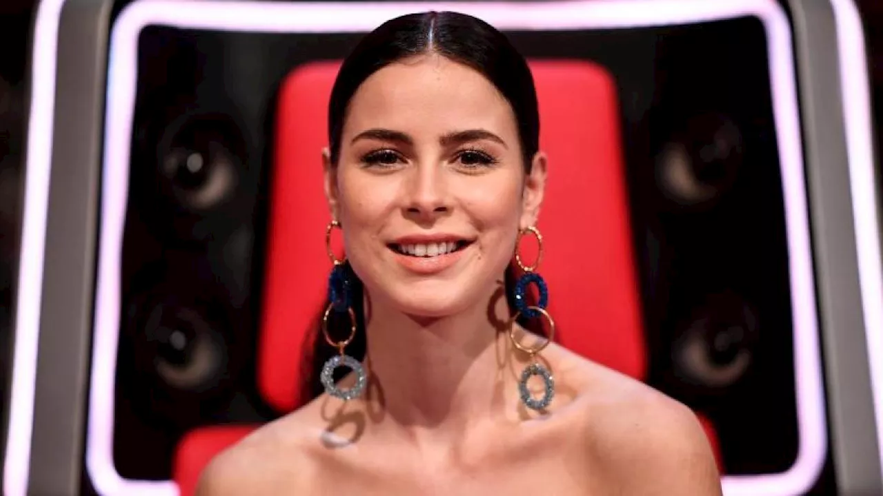 Lena Meyer-Landrut bei 'The Voice Kids' 2024: Der rote Stuhl ist ihr 'Wohnzimmer'