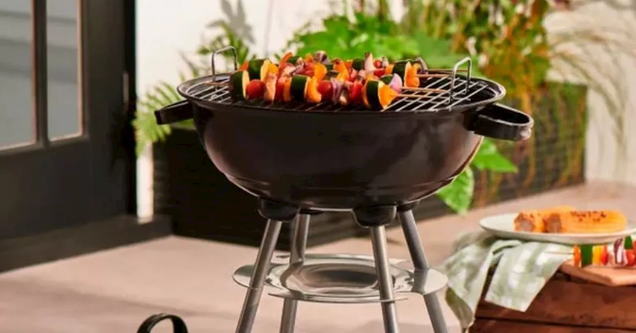 £40 Dunelm barbecue praised as 'perfect size' and 'easy to clean'