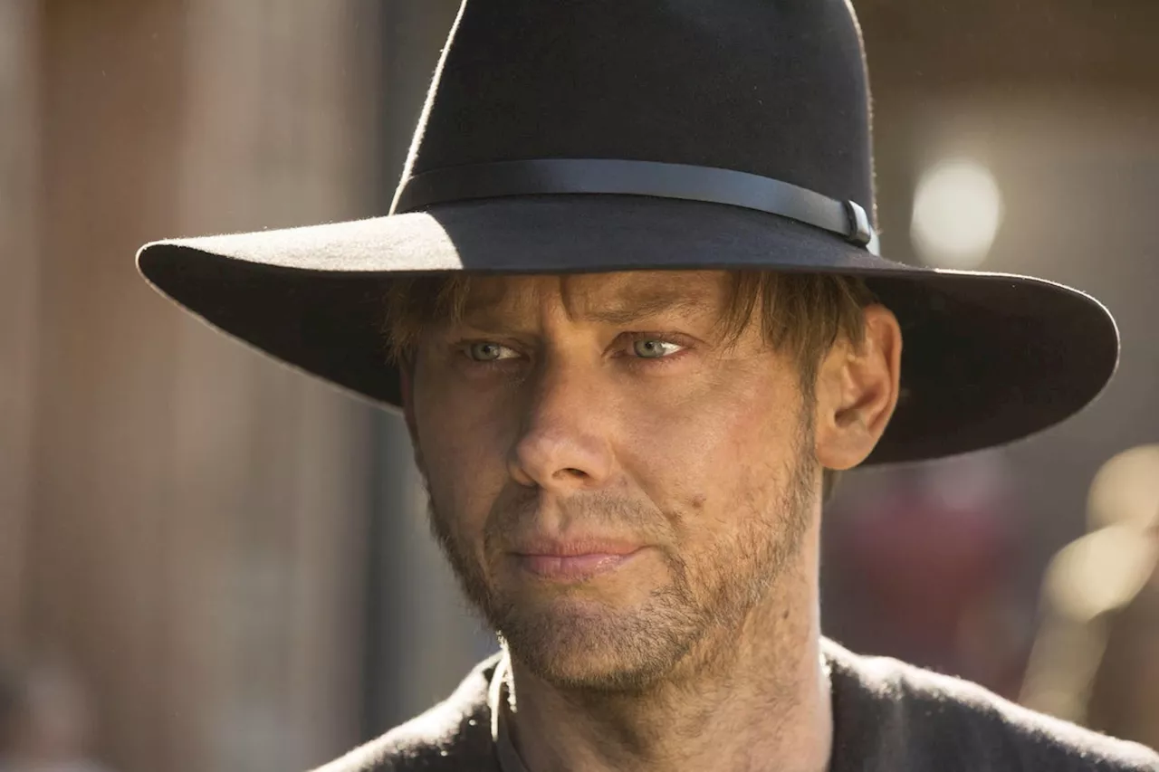 Dark Matter: Jimmi Simpson Compares New Series to Westworld, 'They're Both Touching on Serious Human Conditions'