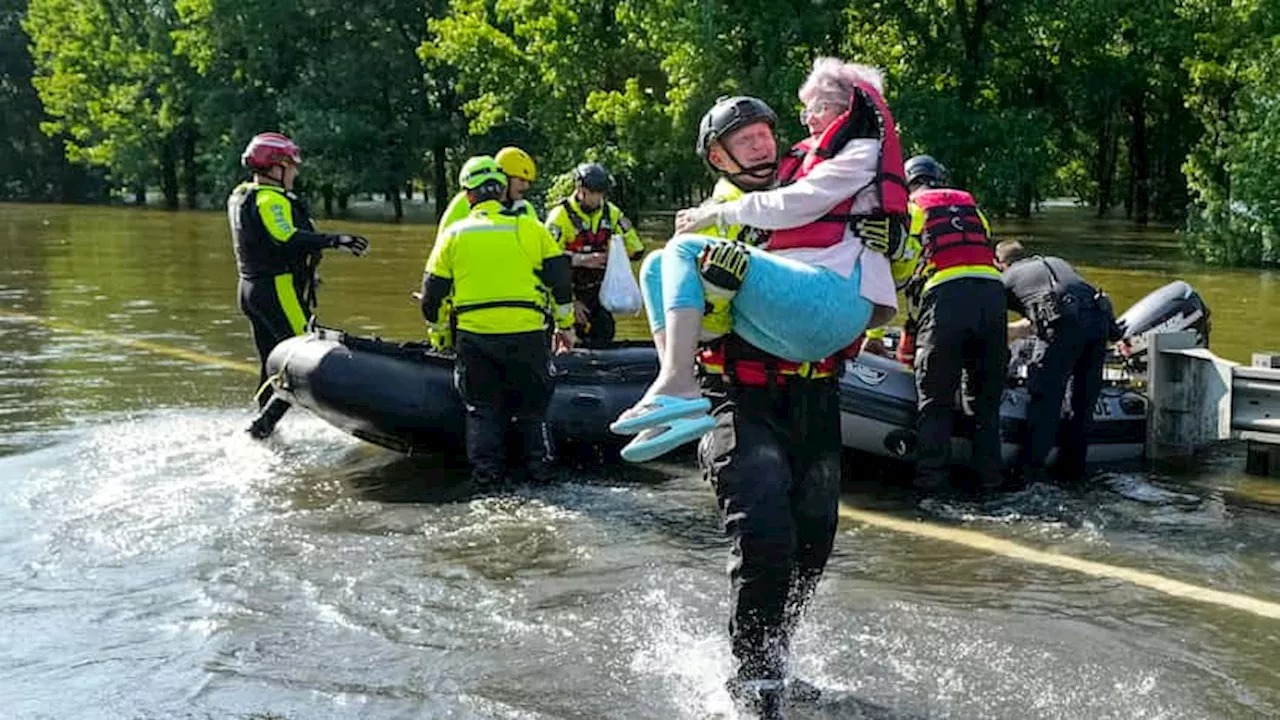 Torrential rains inundate southeastern Texas, causing flooding that has closed schools and roads