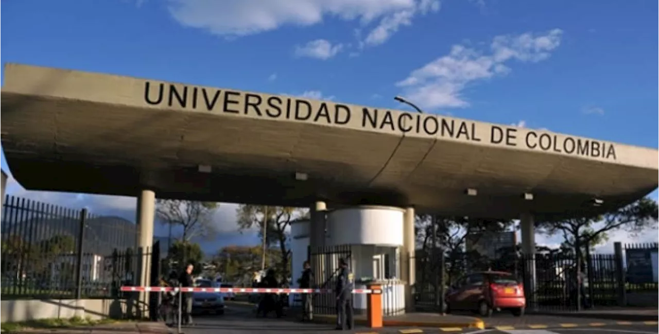 Encapuchados obligan a vigilantes de la Universidad Nacional a tomar gasolina