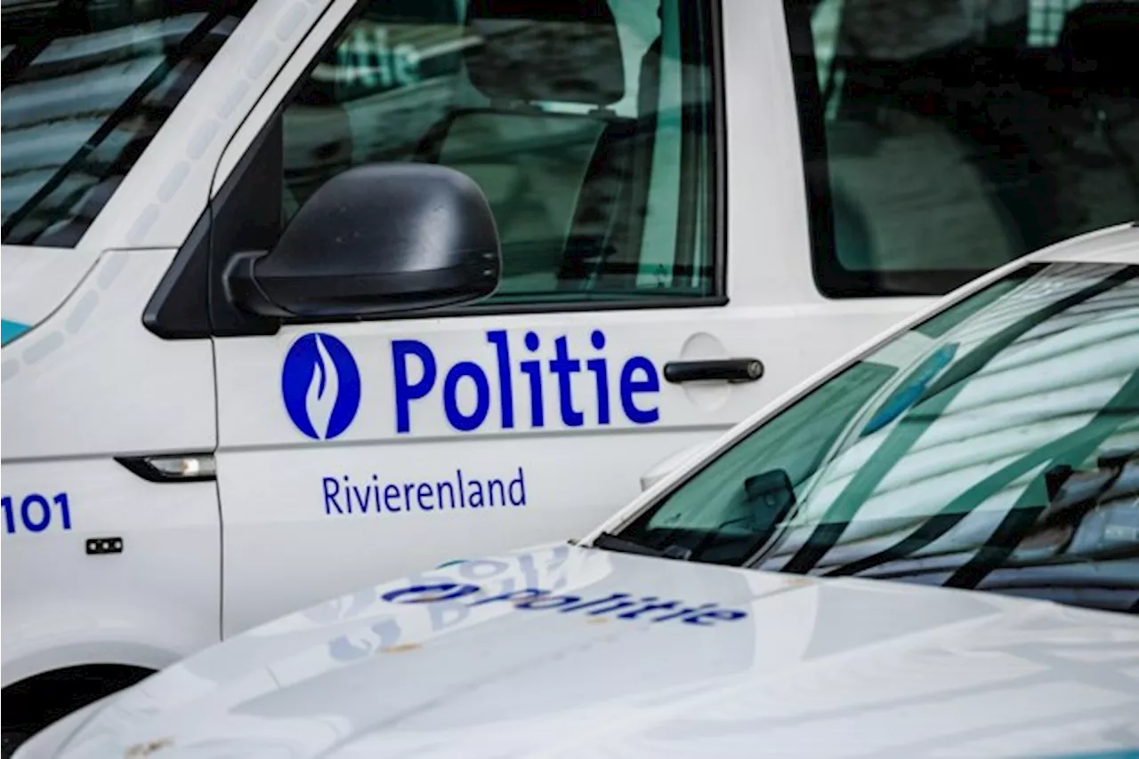 Geldsom gestolen uit woning