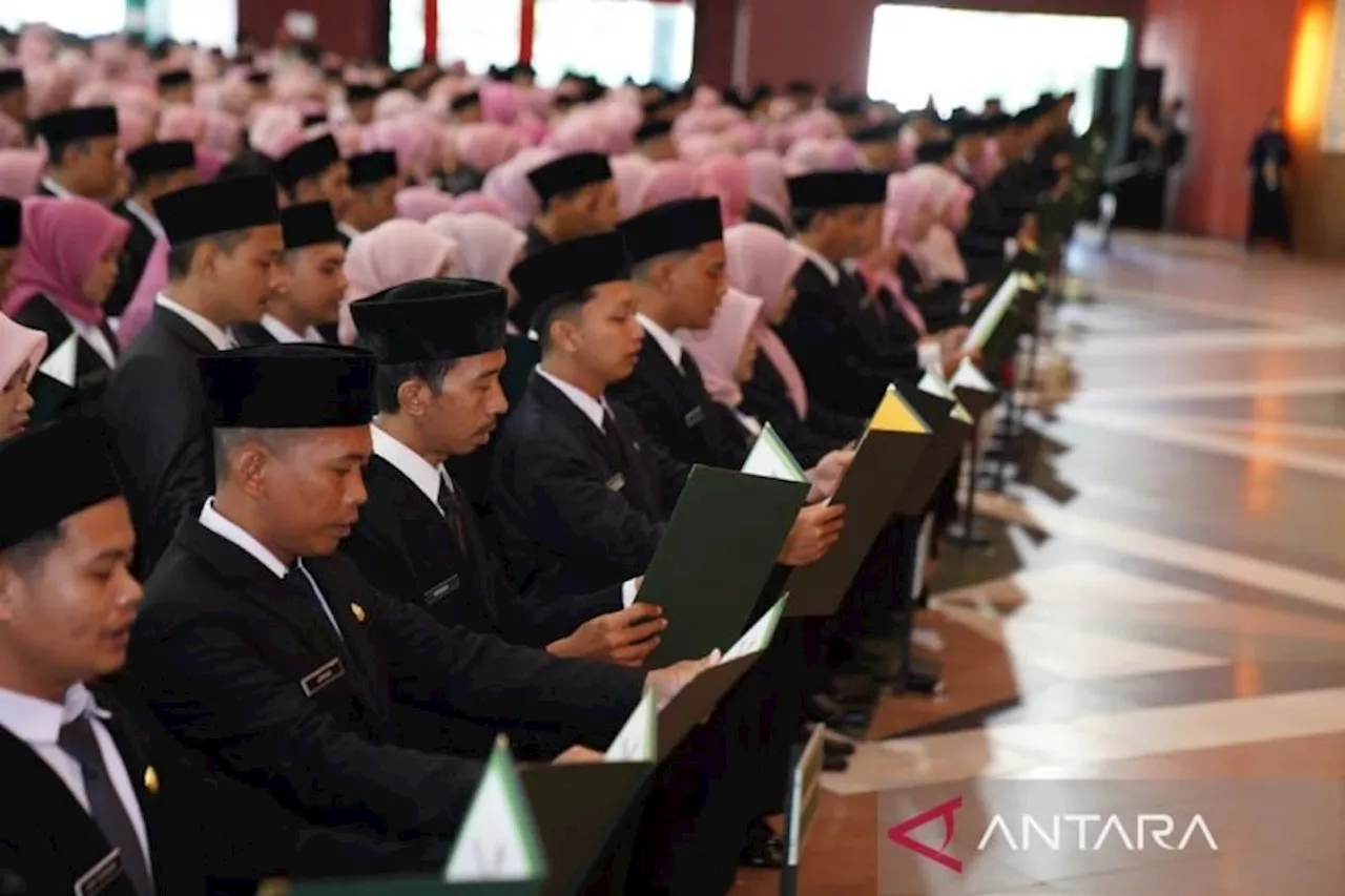 Ani Sofian Melantik 850 PPPK Pemkot Pontianak, Ini Pesannya