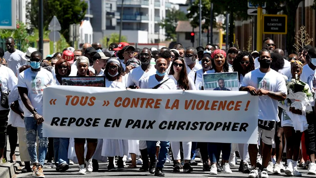 Marche blanche à Toulouse : 300 personnes réunies en mémoire de Christopher Aurier