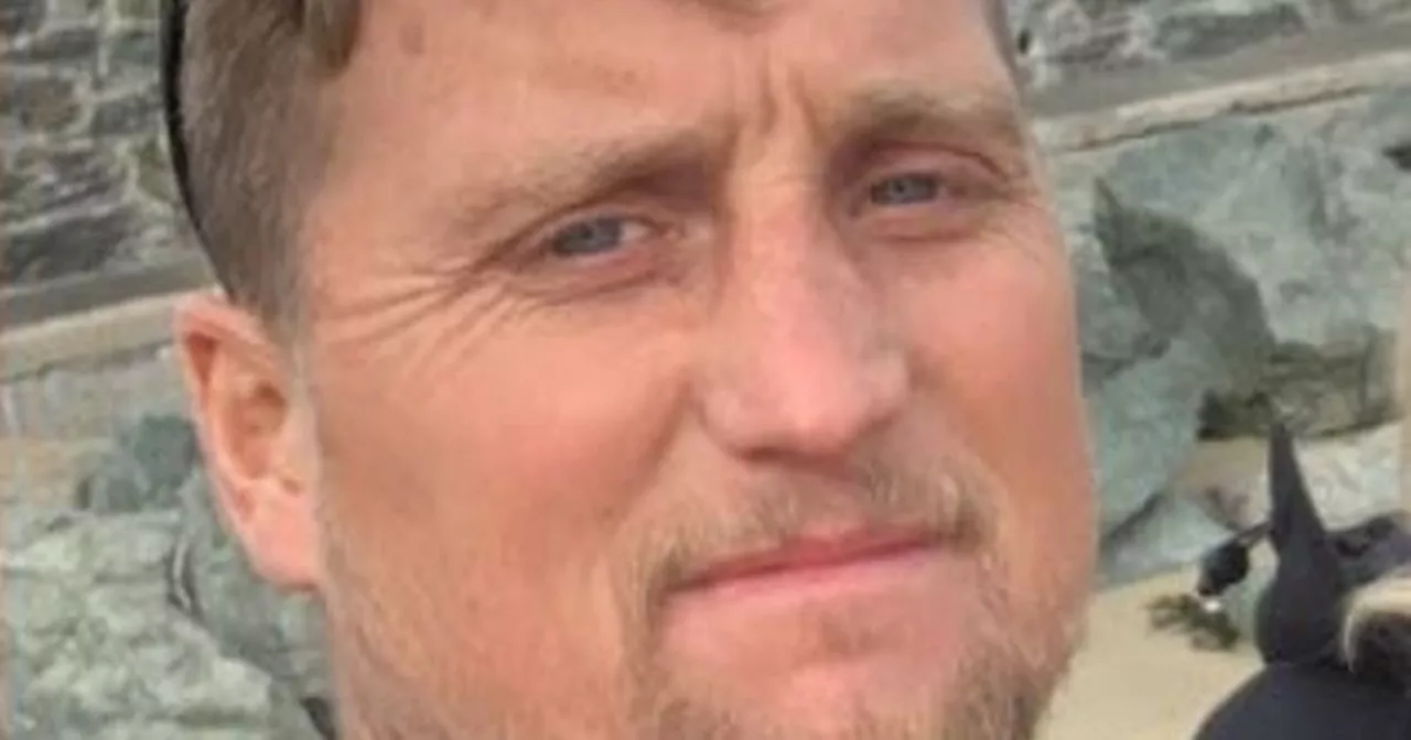 Hero motorist 'talked down' man threatening to jump from motorway gantry