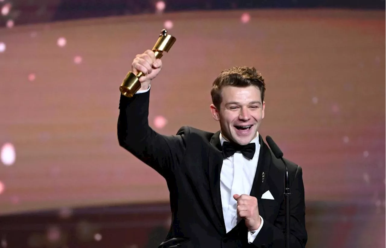 Schauspieler Simon Morzé gewinnt Deutschen Filmpreis als bester Hauptdarsteller