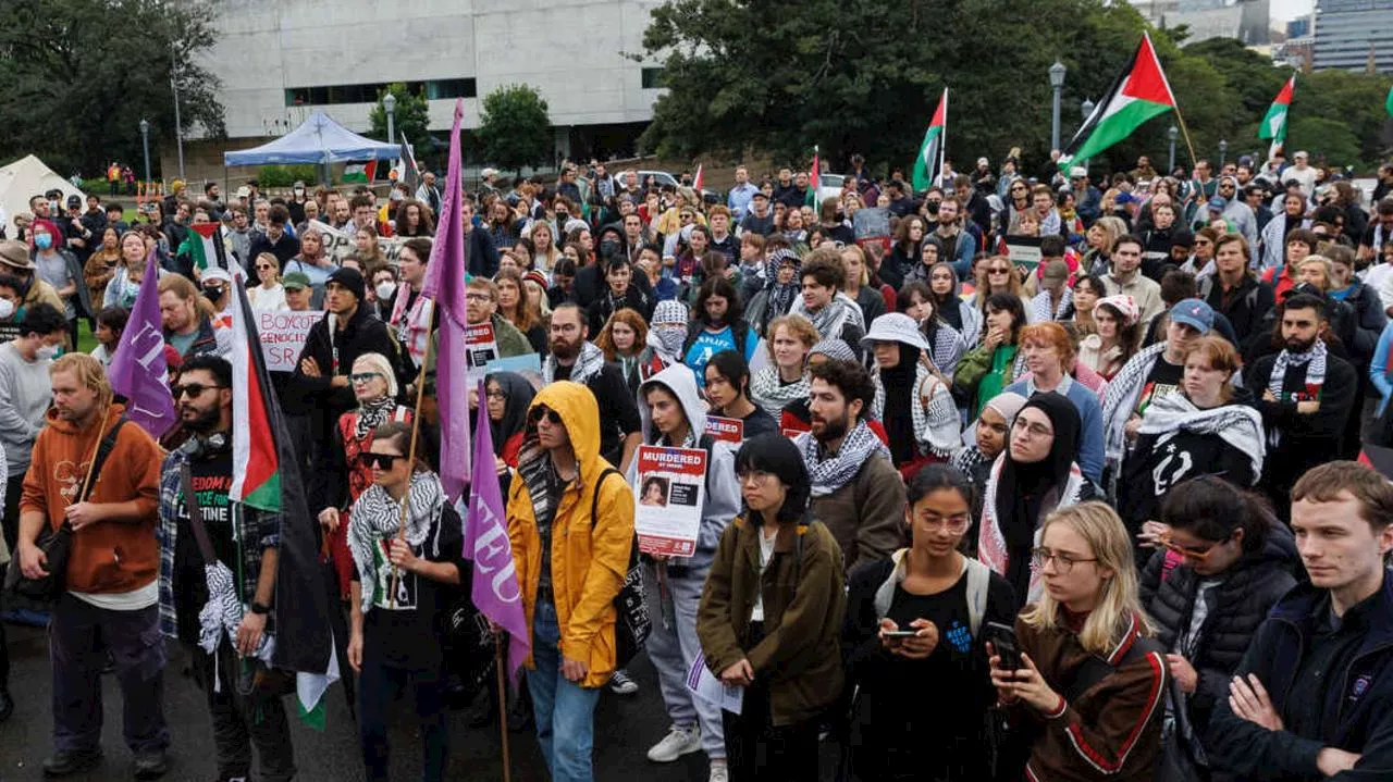 Great divide in Palestine uni protest