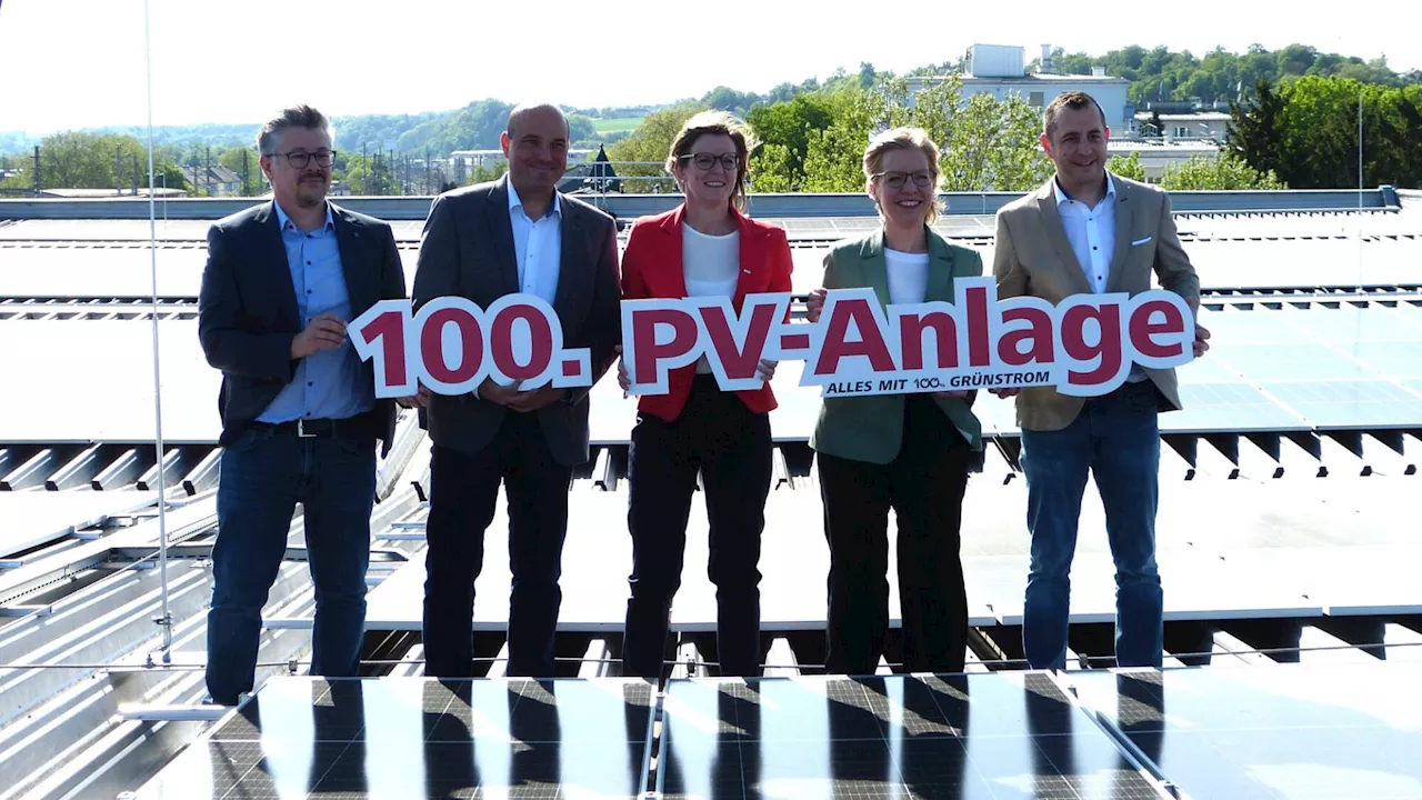 2.000 Quadratmeter Photovoltaik am Parkdeck des Bahnhofs Amstetten