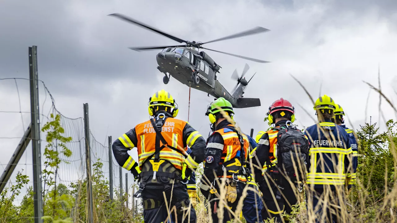 Predigtstuhl in Flammen: Waldbrandübung mit 250 Einsatzkräften