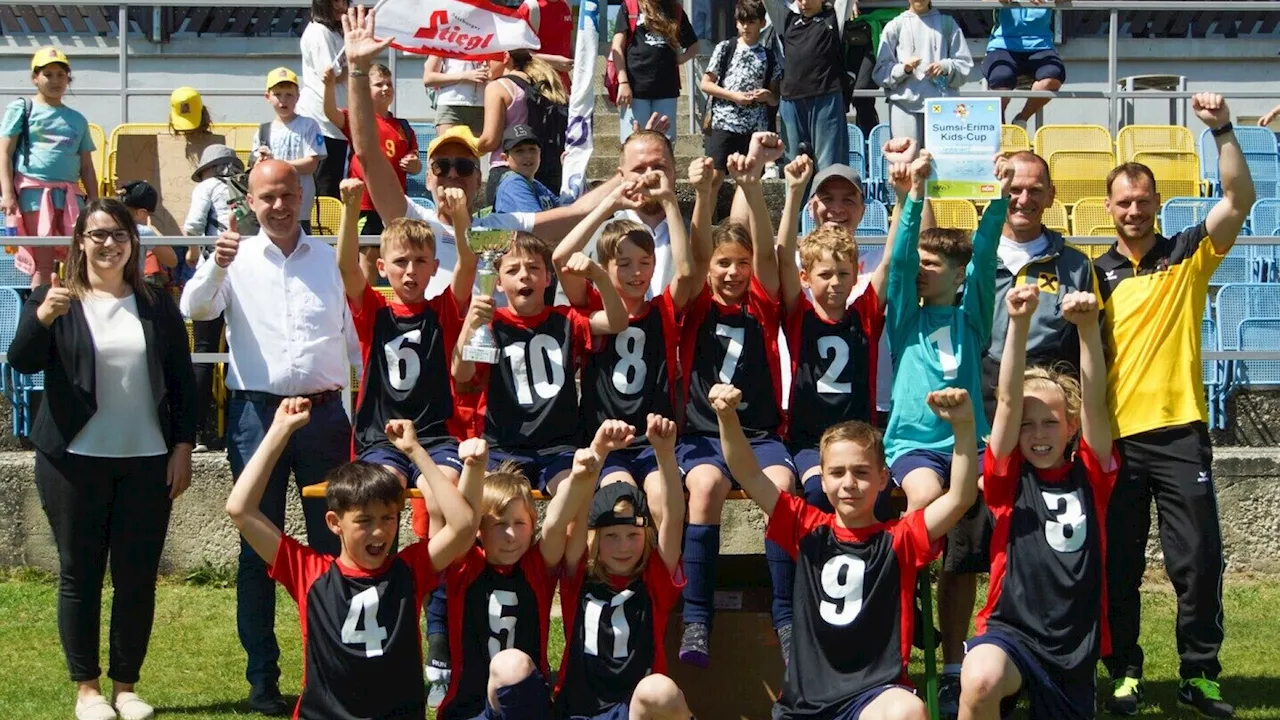 Stockerauer und Niederrußbacher Volksschul-Kicker jubelten