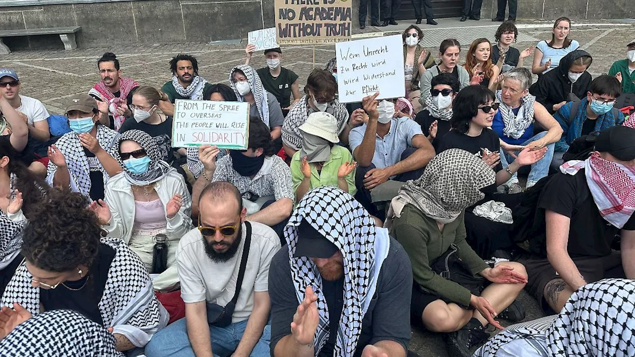 Berlin & Brandenburg: Propalästinensische Proteste vor HU Berlin