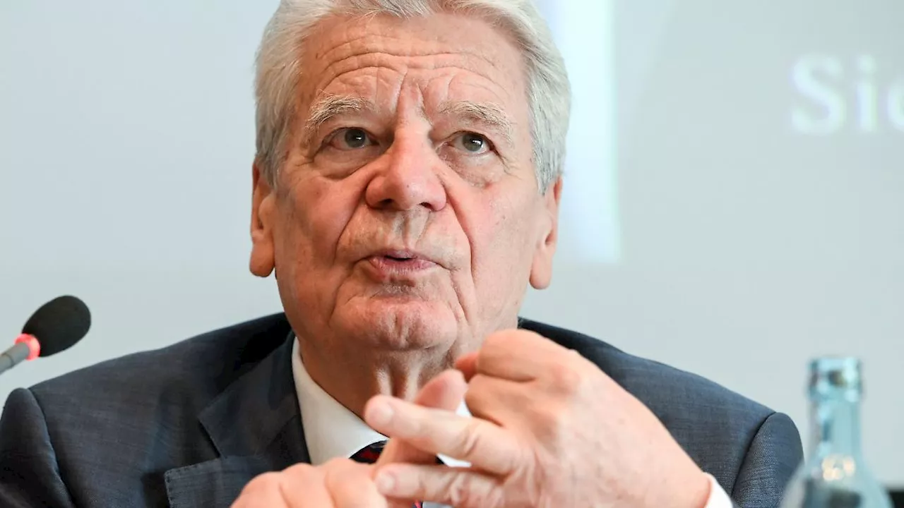 Sachsen: Gauck hält Laudatio auf Nawalny in Dresden