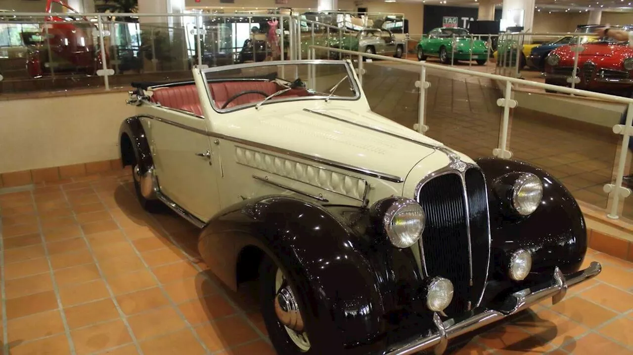 Le prince Albert II de Monaco expose 20 automobiles de sa collection privée à Mulhouse