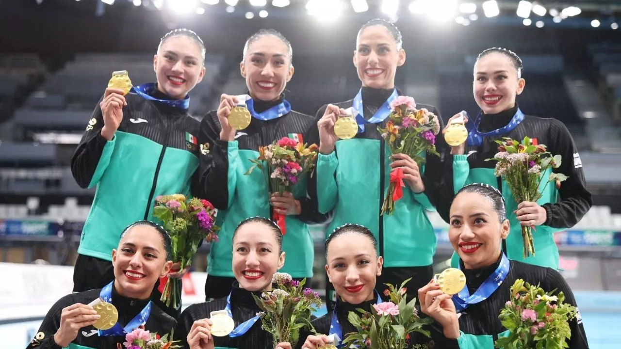 Equipo de mexicano de natación artística gana oro en la Copa del Mundo