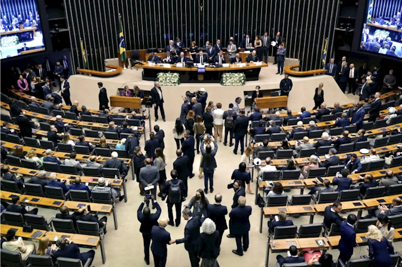 Congresso agenda votação de vetos de Lula para dia 9; saidinha e emendas estão na lista