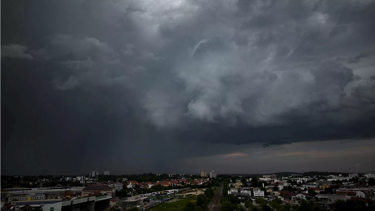 Unwetter aktuell in Deutschland: Hier gibt es Gewitter, Hagel und Sturmböen