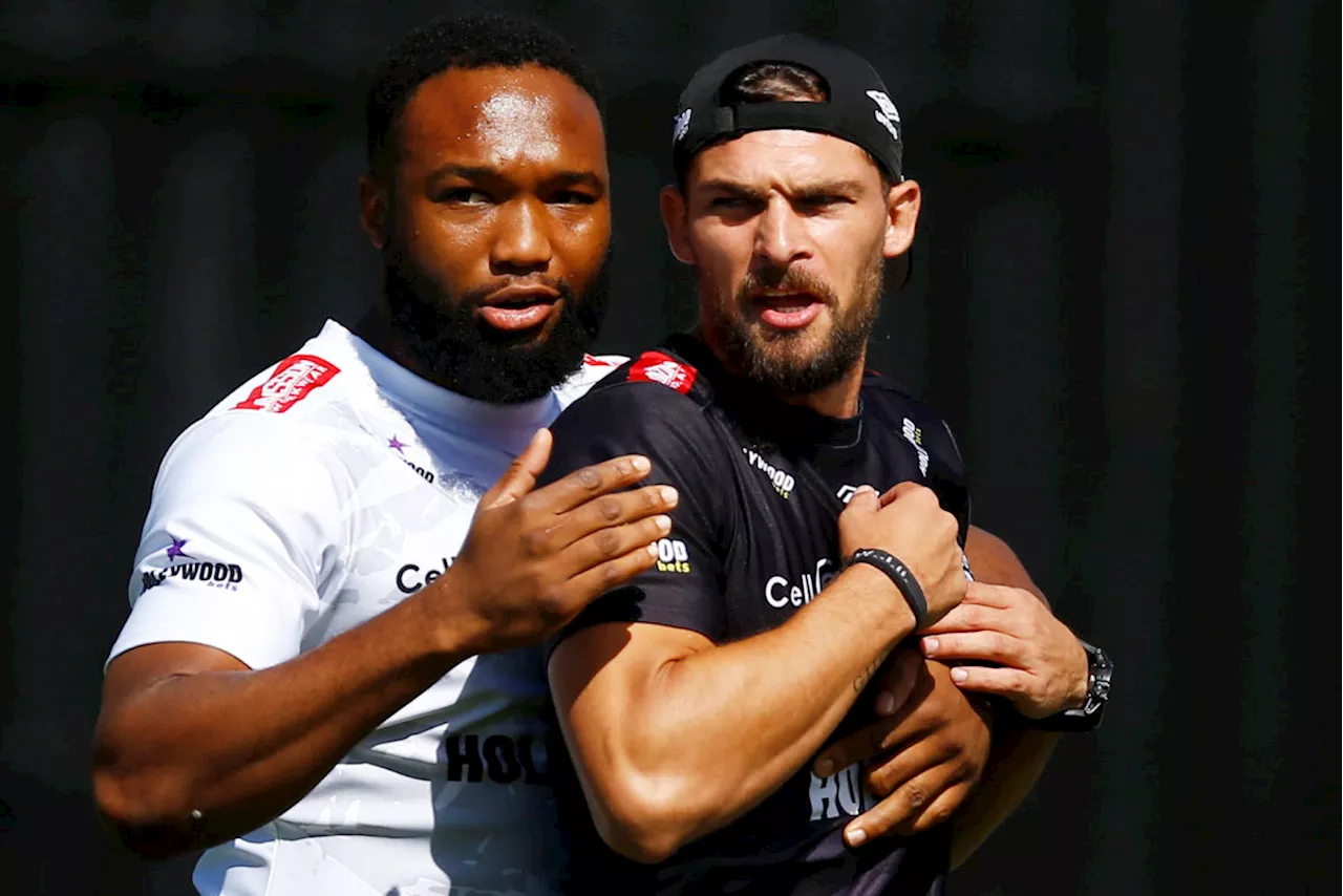 Bulls snap up Sharks playmaker