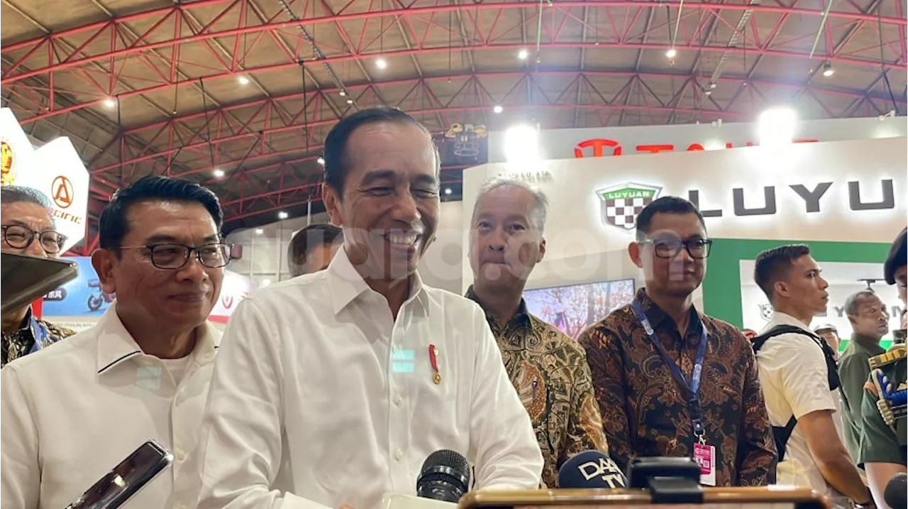 Sambil Tertawa, Respons Jokowi soal Usulan Prabowo Bentuk Presidential Club