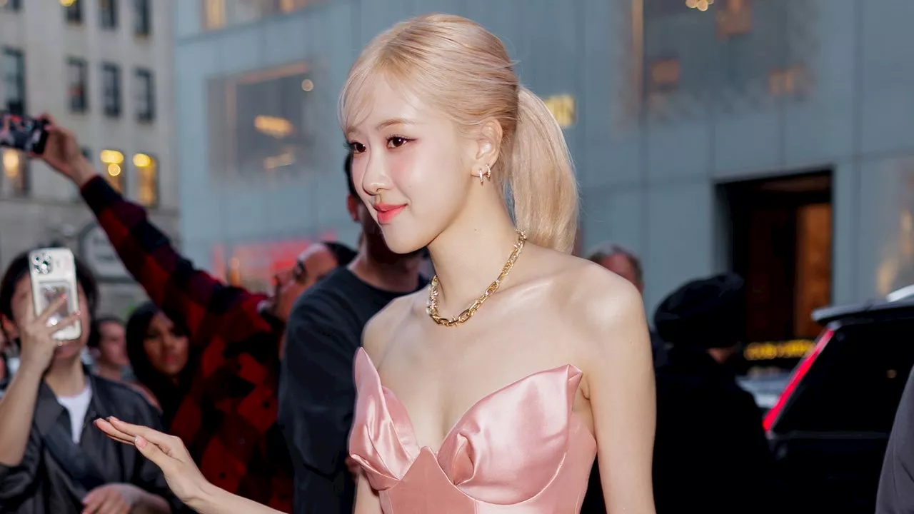 BLACKPINK's Rosé's Vivienne Westwood Platforms Gave Her Baby Pink 'Fit an Edge — See Photos