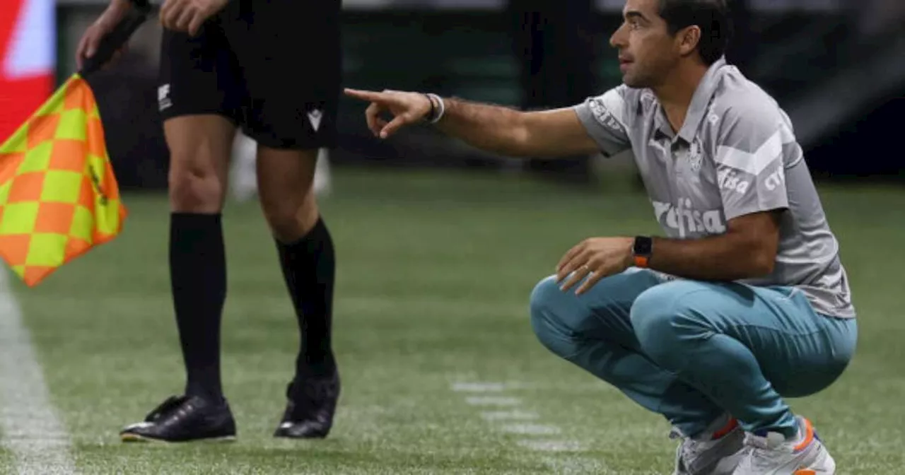 Abel Ferreira contesta linhas do VAR em gol anulado do Palmeiras