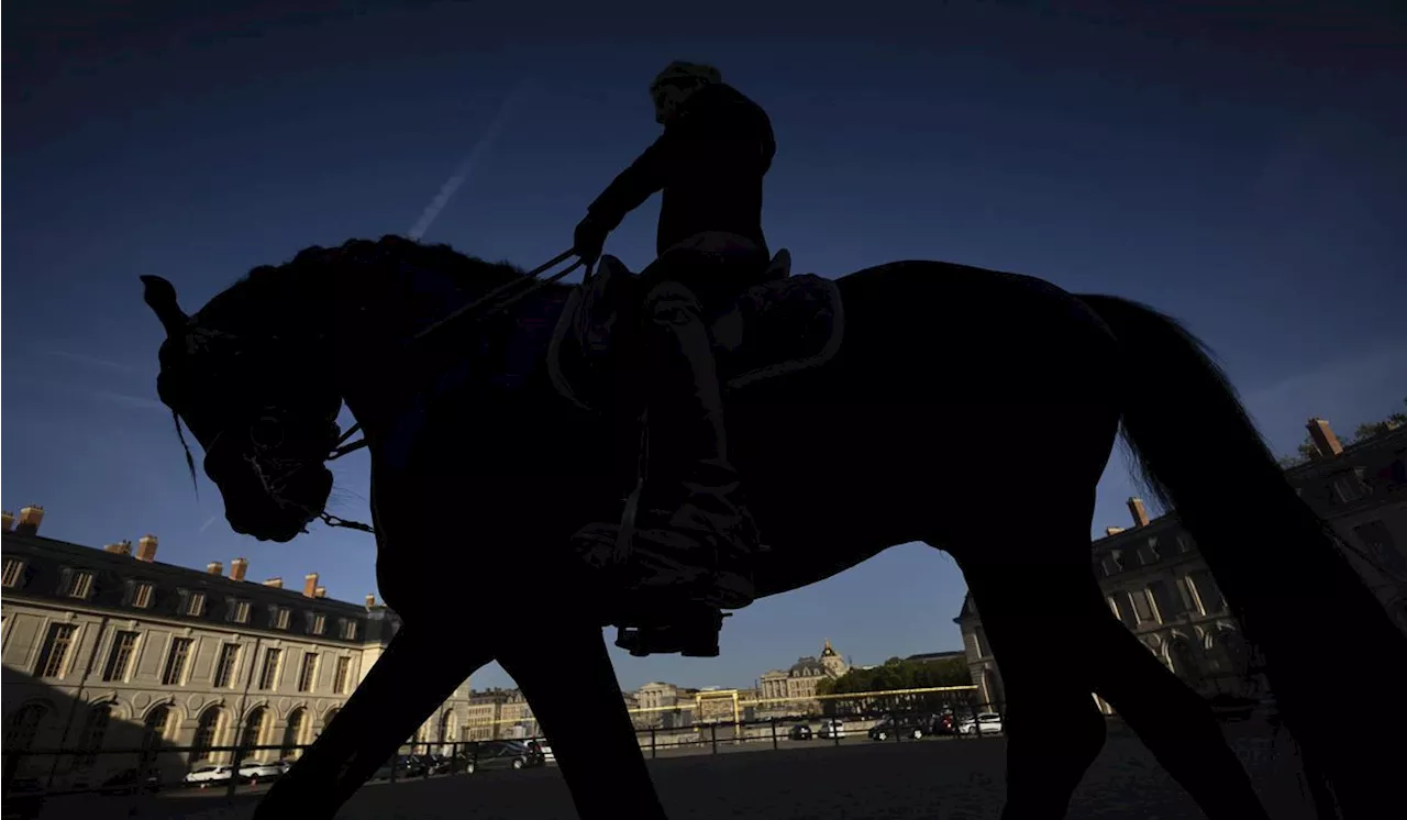 Horses show off in Versailles, keep royal tradition alive at soon-to-be Olympic equestrian venue