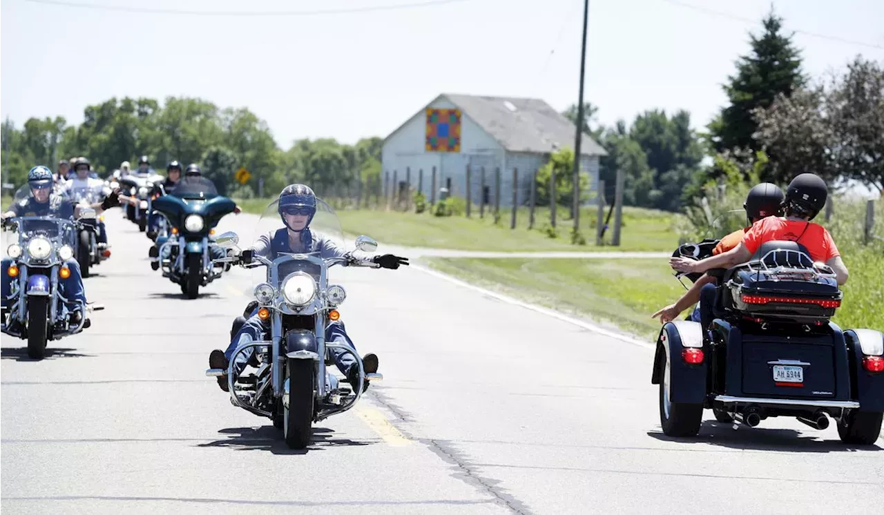 B Harley Davidson Motor Company: International Female Ride Day: Capitol ...