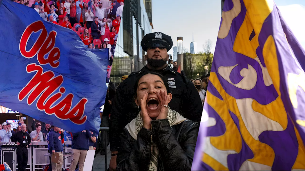 Counter-Protesters: Patriotism continues to drown out anti-Israel ...