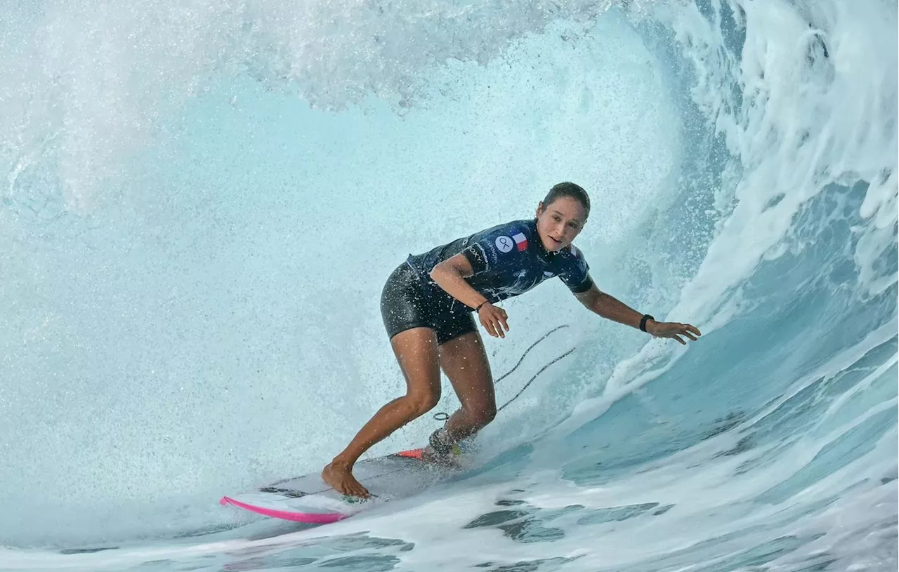 Surf : Vahine Fierro, un exploit et des promesses sur les vagues des JO de Paris 2024