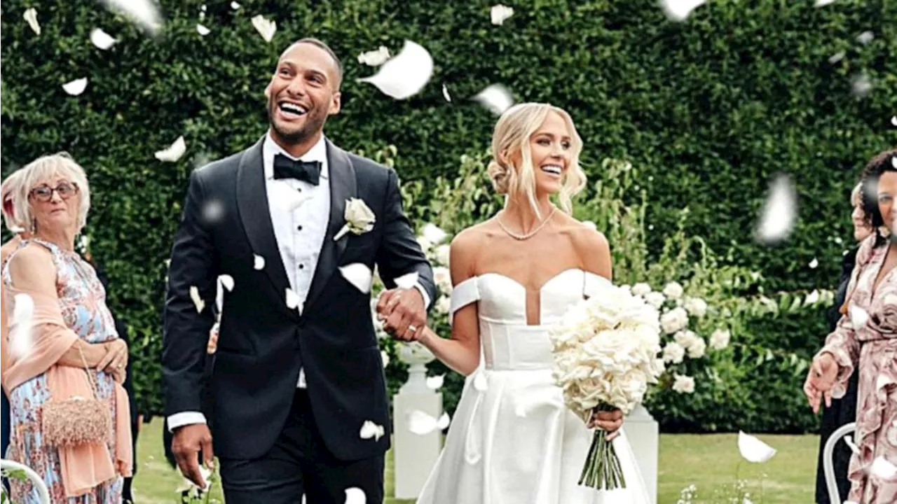 Hawthorn great Josh Gibson and Ashley Bright delete wedding pics a year after ceremony