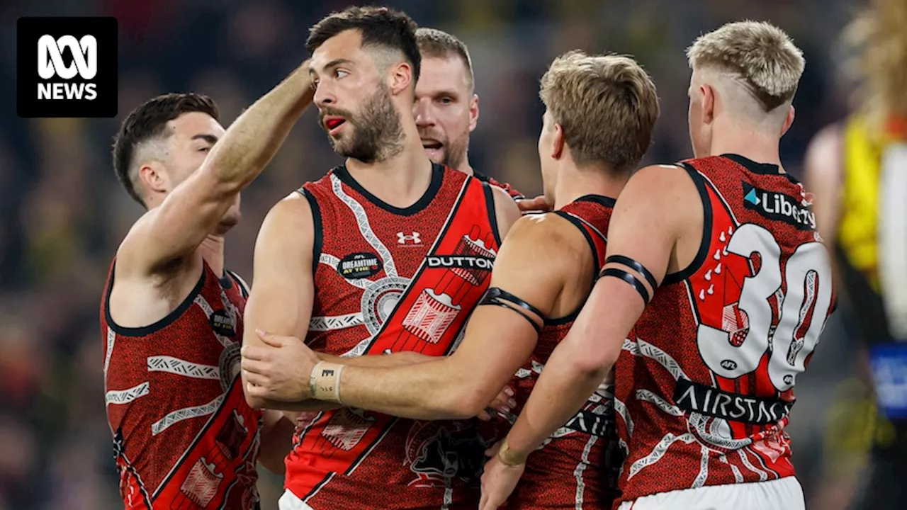 Essendon coach Brad Scott confident club has 'avoided catastrophe' as virus forces drastic training changes