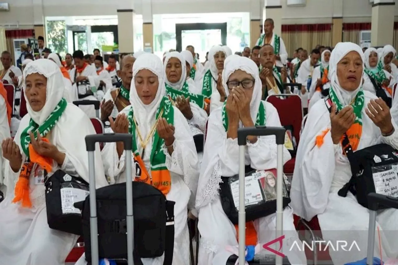 PPIH Embarkasi Solo telah terbangkan 65 kloter JCH ke Tanah Suci