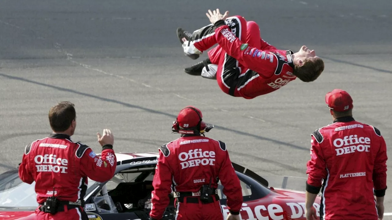 Carl Edwards celebrates Hall of Fame induction, insists 2016 finale did not cause NASCAR retirement