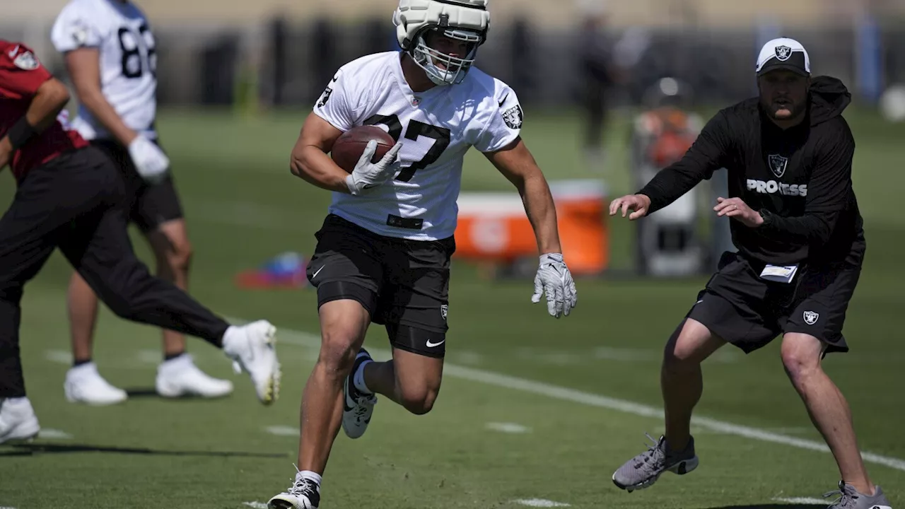 NFL teams are using 2 tight ends less frequently, but those that do still find it effective