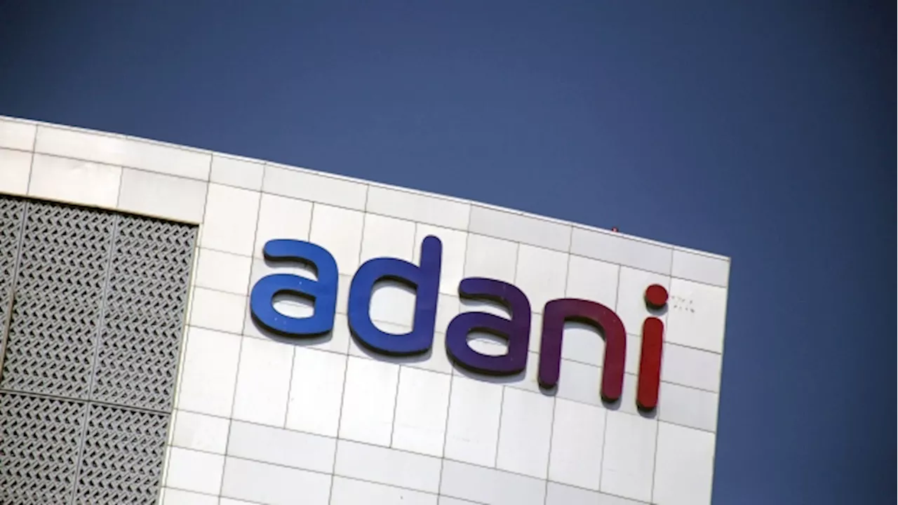 Billionaire Adani’s Green Targets Questioned in Snowcap Analysis